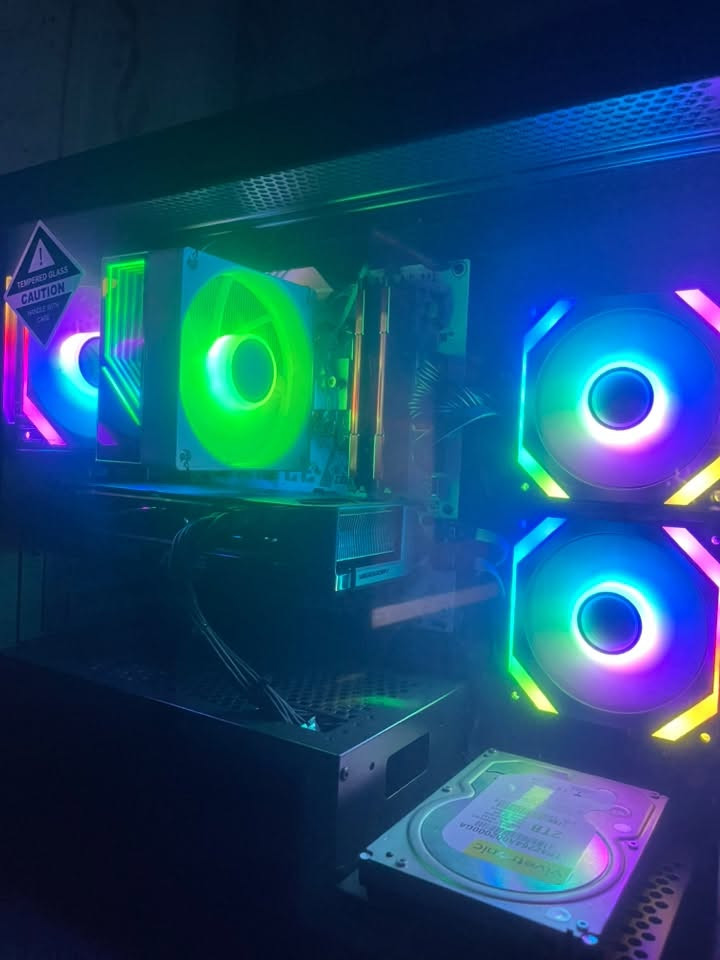 سلام عليكم سيتب كامل للبيع باقي مثل ماهوه و جديد

INVIDIA GeForce RTX 5060 (8 GB)

Intel (R) Core(TM) iS-14400F (2.50 GHz)

Ram 16 gb

114GB of of2.29 TB hhd

Moniter 200hz speaker low blue light

Heatset hyperx

UPS 3000 va

جوستك بلي فايف

ماوس و كيبورد هديه

سعر: مليون و تسعميه و بي مجال للطيبين

رقم موبايل ***********

