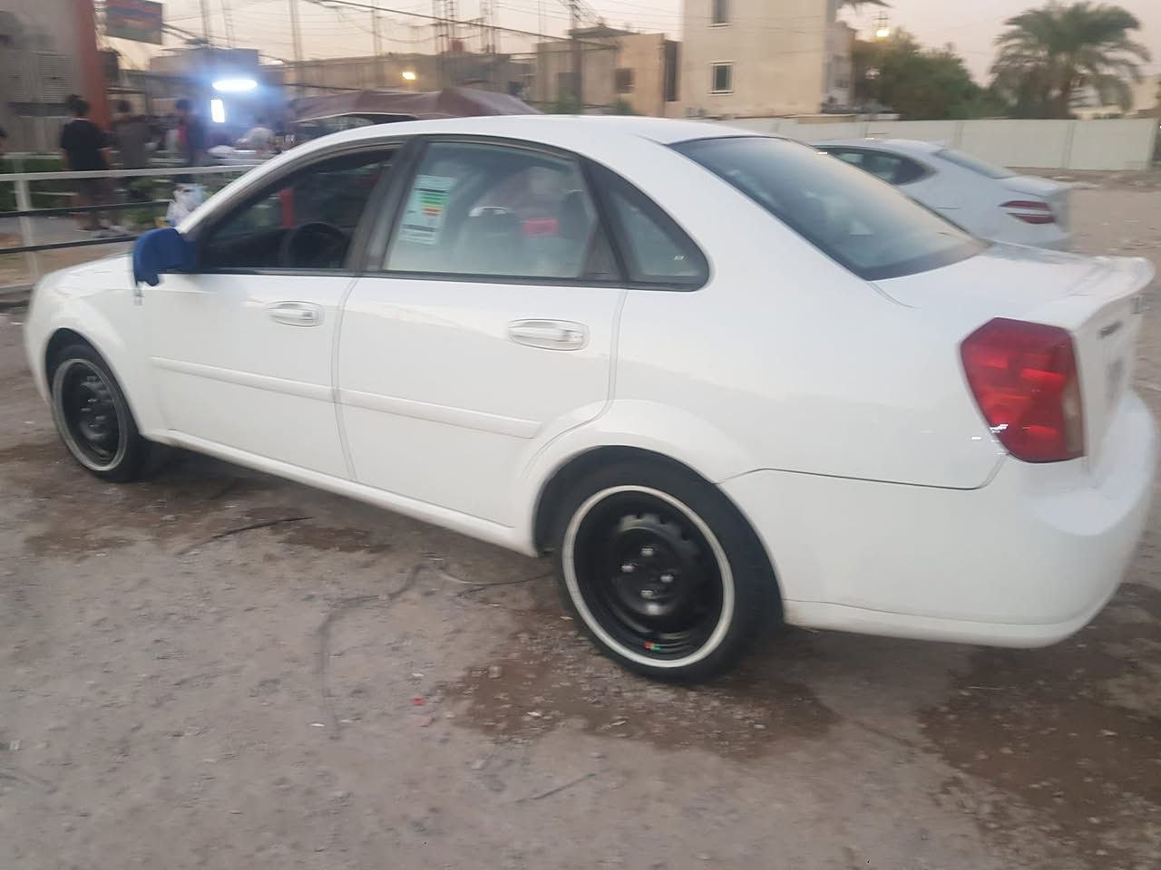 اوبترا موديل ١٣ رقم بغداد انكليزي  مكينه وكير وتبريد مكفولات بيه جاملغ صبغ بدون داخل وشويه من البنيد فقط
سعره ٧٣ مكاني زيونه*********** ببه واتساب
