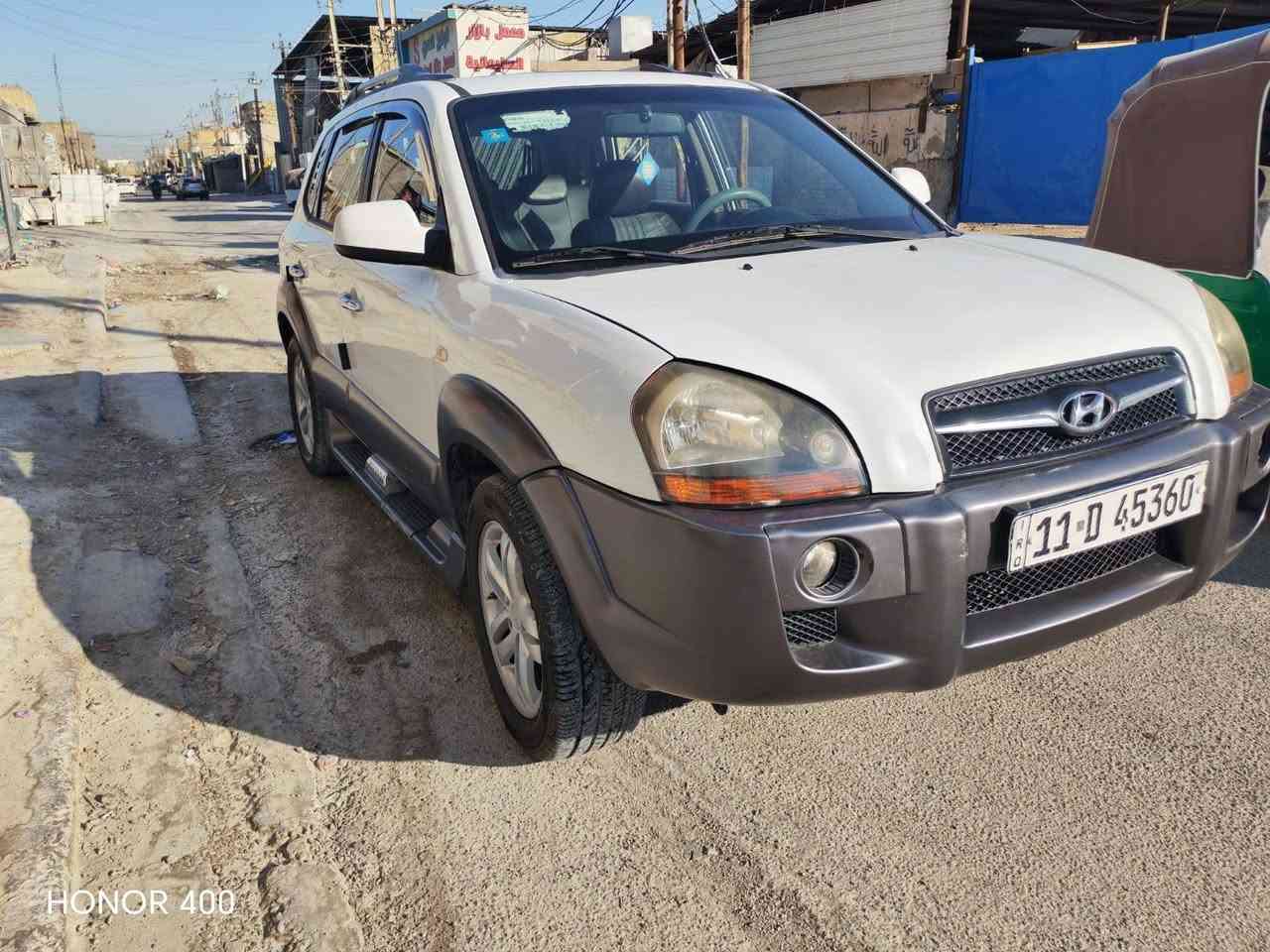 السلام عليكم من رخصت مدير الكروب توسان 2009 خليجي السياره خير من يم الله مكينه 2000 دوش المرغوب 
السياره بيها طخه بل شاملغ الخلفي صفحت  السايق وصابغين الجاملغ بيها قطعه وحده صبغ مكان بغداد البلديات
السعر 110 وبيها مجال  بسمي السياره واريد تحول مباشر 
للاستفسار ***********
