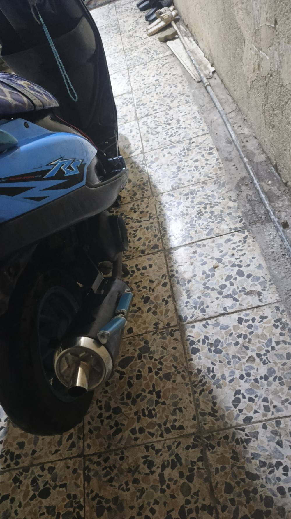 ماكس عدلة • سلف وهندر • يحتاج ترتيب