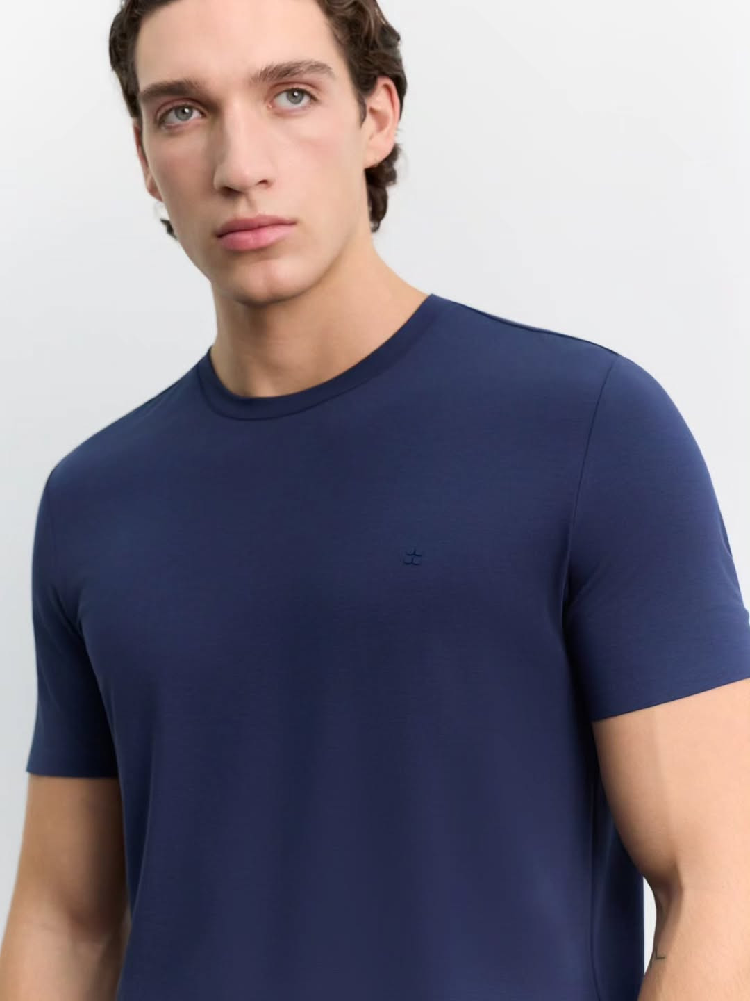 بدأت أولى ملامح الموسم الجديد بالظهور. مع مجموعة AVVA Pre-Fall، 
تيشيرت soft touch مصنوع من قماش الModal المميز 
⁨	
.
⁨	⁨

‏‎زورونا الآن واستمتعوا بالتجربة! 👔✨”

‏‎📍العنوان :

‏‎الفرع الاول : الحارثية - مول بغداد - الطابق الاول
‏‎الفرع الثاني :  زيونة - مول دريم ستي - الطابق الاول 
‏‎الفرع الثالث : الدورة - مول العراق -الطابق الاول 
الفرع الرابع :  العرصات - شارع نادي الهندية 
‏‎
📱***********
‏‎يتوفر خدمة توصيل داخل بغداد وكافة المحافظات

‏#avva #avvairaq
‏AVVA IRAQ-أڤا العراق⁩⁩⁩⁩⁩⁩⁩⁩⁩⁩⁩⁩⁩⁩⁩⁩⁩⁩⁩⁩⁩⁩⁩⁩⁩⁩⁩⁩⁩⁩⁩⁩⁩⁩⁩⁩⁩⁩⁩⁩⁩⁩⁩⁩⁩⁩⁩⁩⁩⁩⁩⁩⁩⁩⁩⁩⁩⁩⁩⁩⁩⁩⁩⁩⁩⁩⁩⁩⁩⁩⁩⁩⁩⁩⁩⁩⁩⁩⁩⁩⁩⁩⁩⁩⁩⁩⁩⁩⁩⁩⁩⁩⁩⁩⁩⁩⁩⁩⁩⁩⁩⁩⁩⁩⁩⁩⁩⁩⁩⁩⁩⁩⁩⁩⁩⁩⁩⁩⁩⁩⁩⁩⁩⁩⁩⁩⁩⁩⁩⁩⁩⁩⁩
