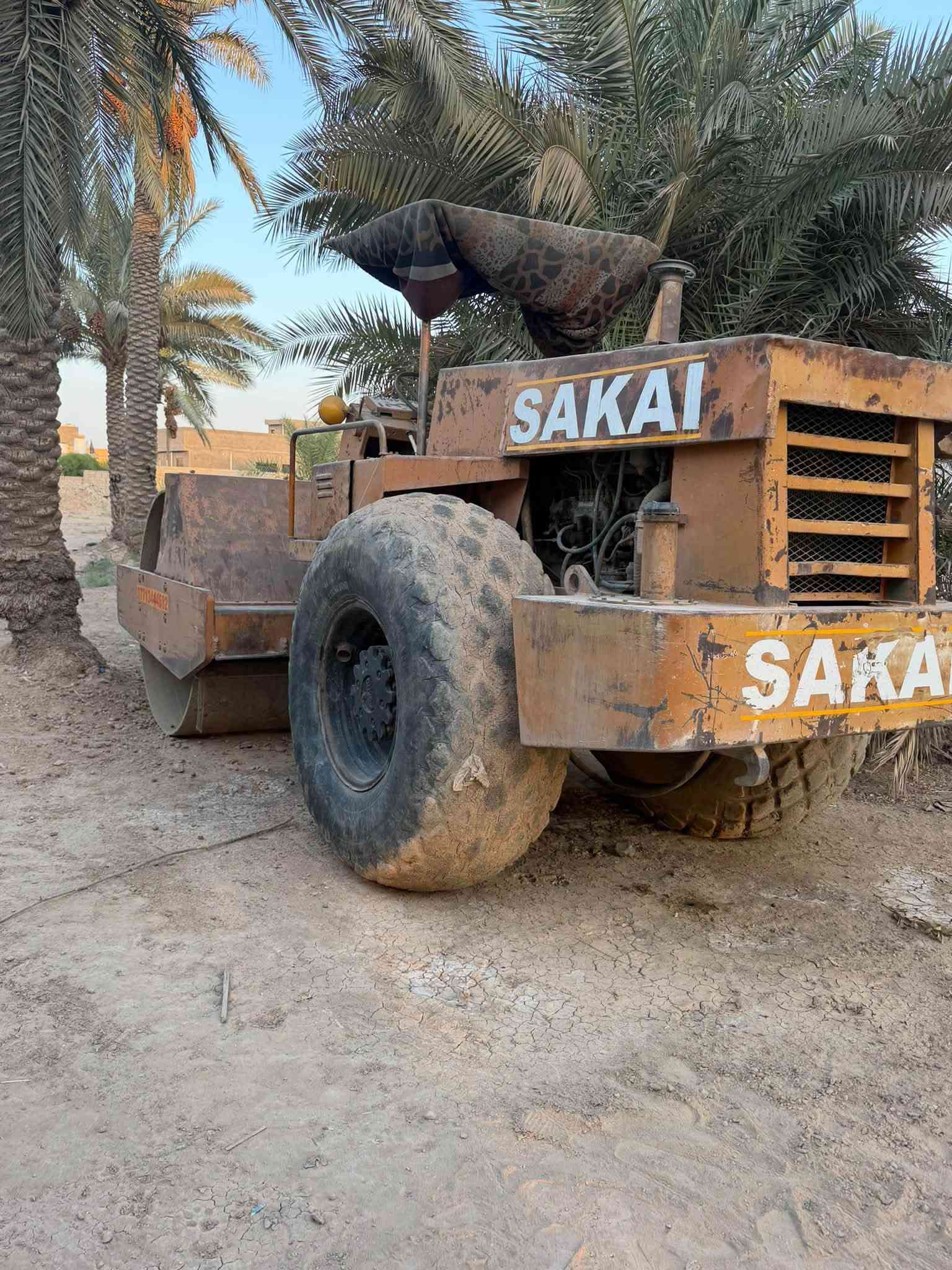حادلة للبيع سعر بلاش 😅💸
سعر 105

جاهزة للعمل عوزها شي بسيط ترتيبات 
رجاج خير من الله بيها كتاب مزاد 
مكاني بغداد ***********

نص مكتوب في الصور:
- ***********
