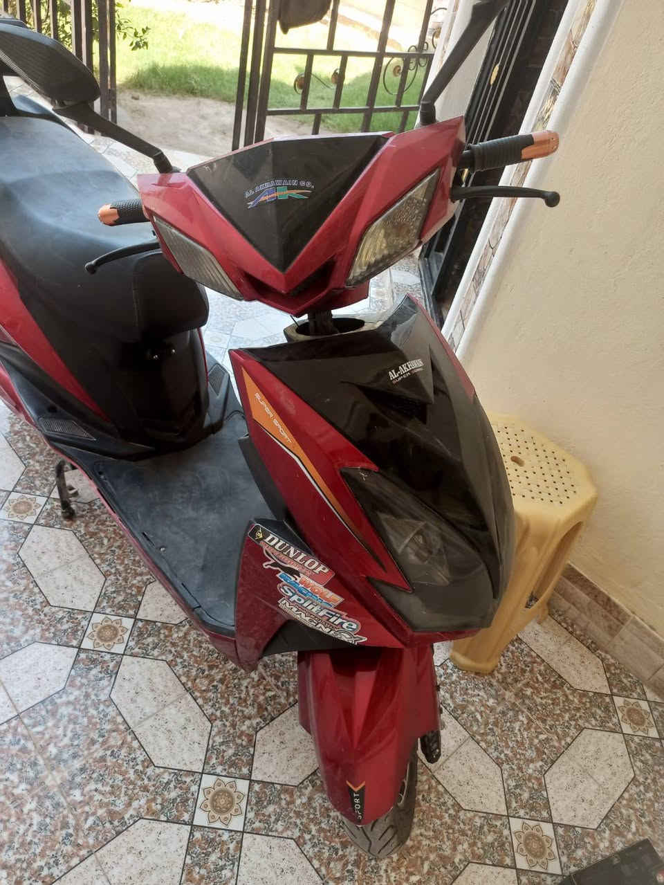 موطور سكنس للبيع فقط كشر ومعه ثلاث بطاريات يقرن 10 يرجى التواصل على الرقم موجود واتساب ***********
