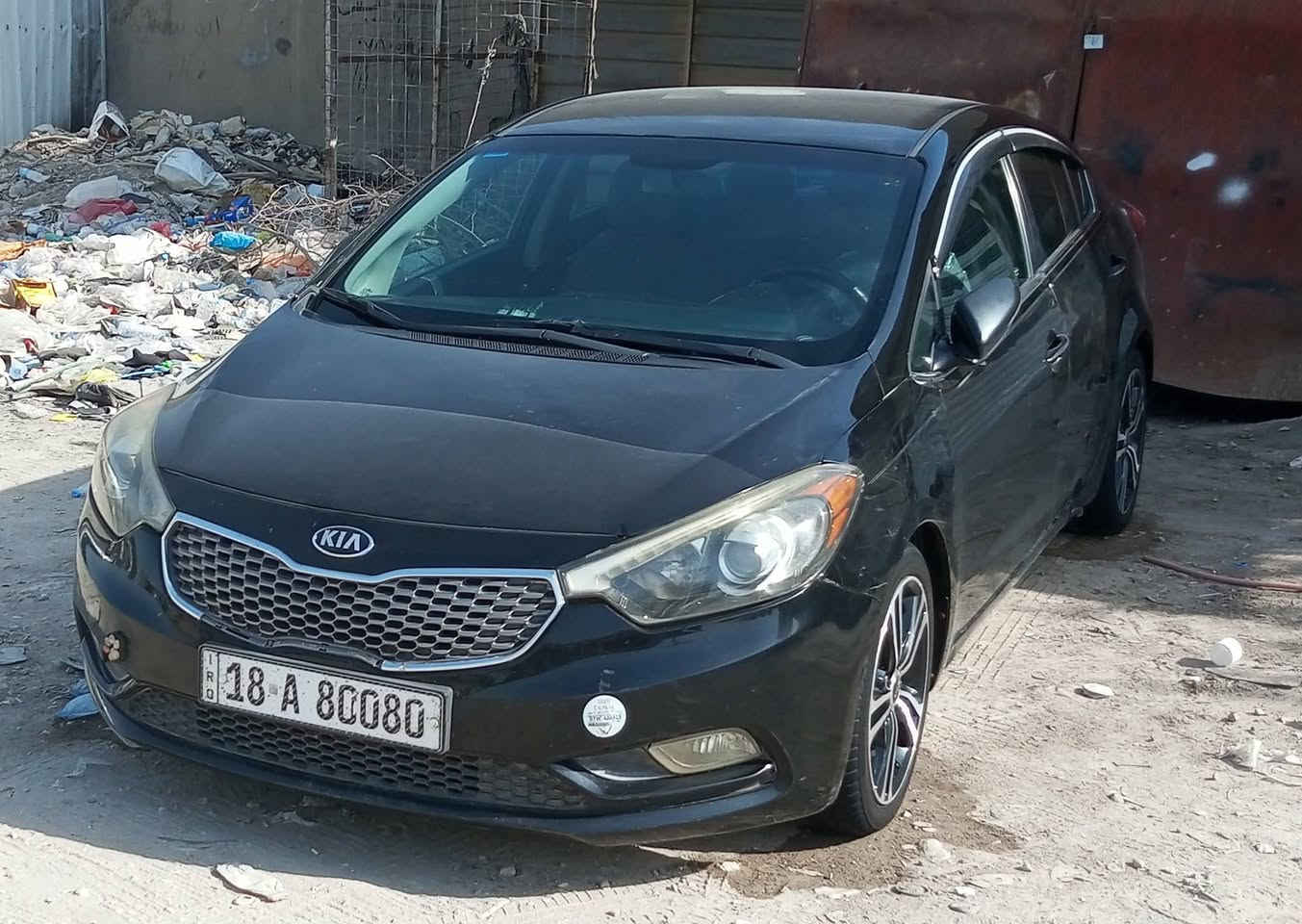 سلام عليكم لبيع فورتي 2015 بابل مميز بسمي حادثهه حافت البنيد والباب وره السايق بارد فقط بدون ارباك بدون تبديل بدون صبغ ليبل واحد مكينه نص عمر كير حداديه تخم تاير باتري جديد تبريد ثلج تحكم جهتين مري شفط ثلاجه   بلجكمجه مكاني بابل المركز الشراي يتصل ***********
