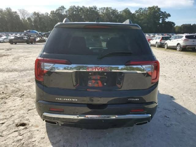 للبيع: جمس أكاديا دينالي 2023 (GMC Acadia Denali) – قمة الفخامة والأداء
الفئة الأفخم والأعلى تجهيزاً (Denali) مع نظام الدفع الكلي AWD ومحرك قوي، بحالة ممتازة وبالمواصفات الأصلية الكاملة من الشركة المصنعة.
​بيانات السيارة الرئيسية
​الموديل: 2023
​الفئة: دينالي (Denali) – الفئة الأولى
​بلد المنشأ: أمريكا (USA)
اللون : فحمي ميتاليك رصاصي غامق 
​نظام الدفع: دفع كلي بجميع العجلات (AWD)
​المحرك والأداء
​المحرك: 6 سلندر (V6) بسعة 3.6 ليتر (أقوى وأهدأ محرك في فئته)
​الكير: أوتوماتيكي من 9 سرعات بنظام نقل مريح وسلس
​التجهيزات الخارجية والراحة
​الشكل الخارجي: شبك "دينالي" الكروم المميز + إضاءة LED بالكامل (أمامية وخلفية).
​الاطارات : ألومنيوم قياس 20 بوصة بلمسات كروم أنيقة.
​الداخلية: مقاعد جلد فاخرة ومطرزة بشعار Denali.
​الراحة والتبريد: مقاعد أمامية كهربائية مزودة بنظام تبريد وتسخين + تسخين لمقاعد الصف الثاني.
​السعة: مقاعد مريحة للغاية تتسع حتى 6-7 ركاب (مقاعد كابتن في الصف الثاني).
​فتحة السقف: بانوراما مزدوجة (Dual-Sky).
​الباب الخلفي: كهربائي يفتح بالقدم (Hands-Free).
​التقنيات والنظام الصوتي
​شاشة العرض: إسقاط البيانات على الزجاج الأمامي (Head-Up Display).
​النظام الترفيهي: شاشة لمس بحجم 8 بوصات تدعم Apple CarPlay و Android Auto لاسلكياً.
​النظام الصوتي: نظام فاخر من شركة Bose المحيطي (8 مكبرات صوت).
​عجلة قيادة جَلد مجهزة بخاصية التدفئة وأزرار تحكم كاملة.
​أنظمة السلامة ومساعدة السائق
​كاميرات رؤية محيطية 360 درجة + حساسات ركن أمامية وخلفية.
​رادار تثبيت السرعة التكيفي (Adaptive Cruise Control).
​نظام الكبح التلقائي في حالات الطوارئ.
​نظام الحفاظ على المسار والتنبيه عند الخروج منه.
​نظام كشف النقطة الكوراء (Blind Spot Monitoring).
الحادث : جاملغ  جهة اليمين مبدل جديد 
السياره بدون ايرباك 
​للتواصل والاستفسار:
📞 رقم الهاتف: ***********
📍 الموقع: بغداد
