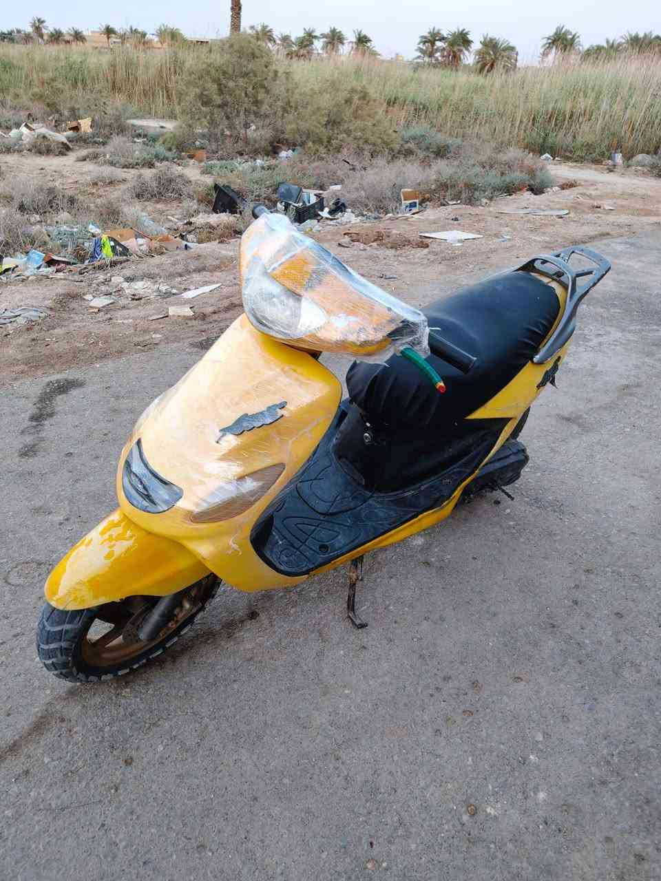 سلام عليكم دراجه اكزز ياباني مكينه بلاديه ما مفتوحه دراجه عليه العتماد سعر400الف وبيه مجال مكاني البصره الهارثه رقمي***********
