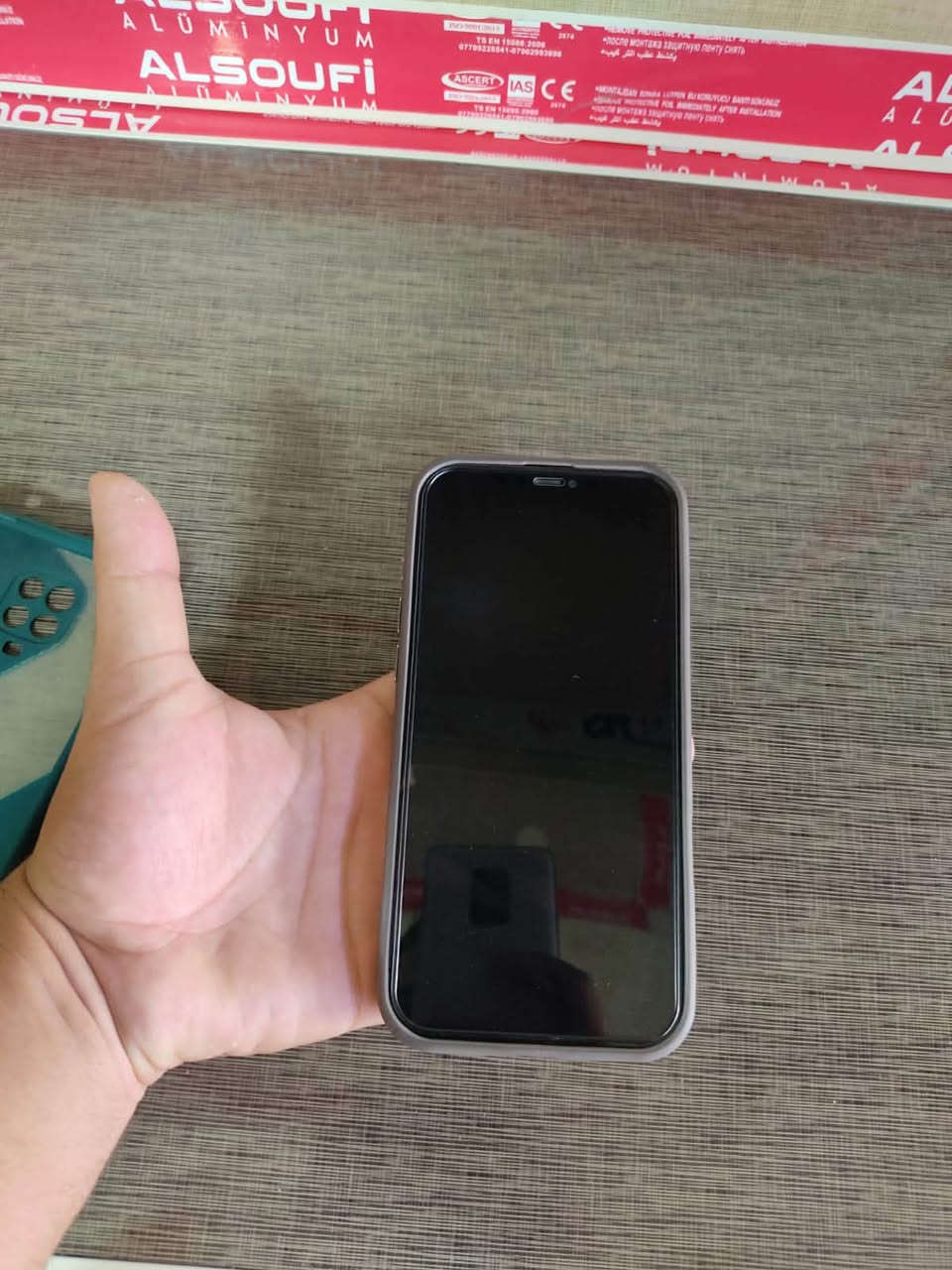 ايفون ١٢ برو ماكس • ٢٥٦ • مبدل شاشة وبطارية