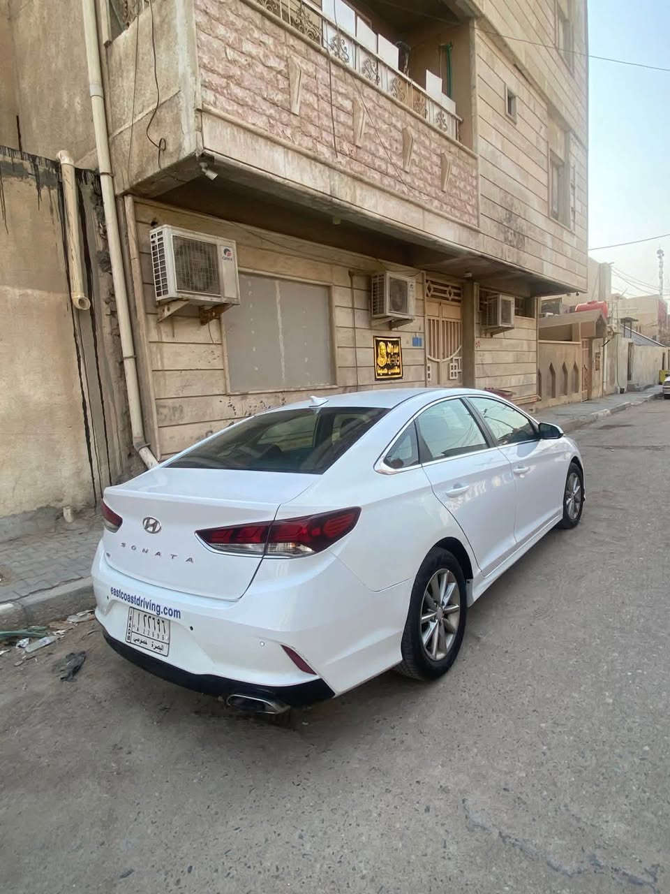 السلام عليكم..
سوناتا 2018 سيارة جديده بالجيس 
ماشيه 110 كيلو فقط رقم بصرة تحويل ثاني يوم 
بيها فقط الداير فوك التاير الوره فقط 
الشراي يتصل *********** او واتساب
