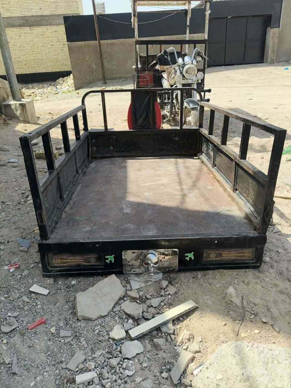 السلام عليكم بدي للبيع نضيف مديل 20 رقمي***********
