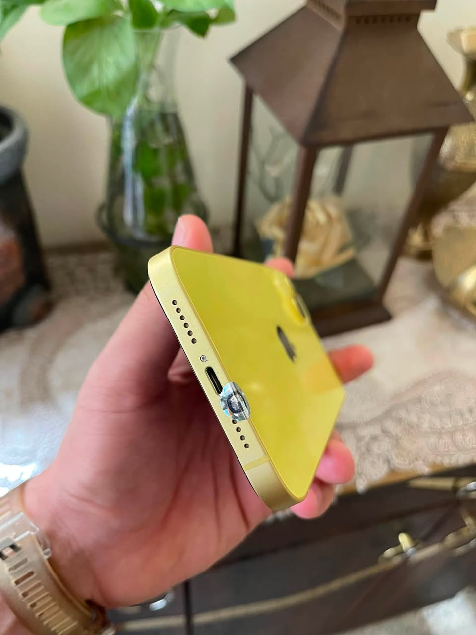 🟡ايفون 14 بلص 
مكفول وتر بروف
ذاكرة: 256 بطارية: 84
السعر: ٥٧٥ 
العنوان بغداد 
***********
