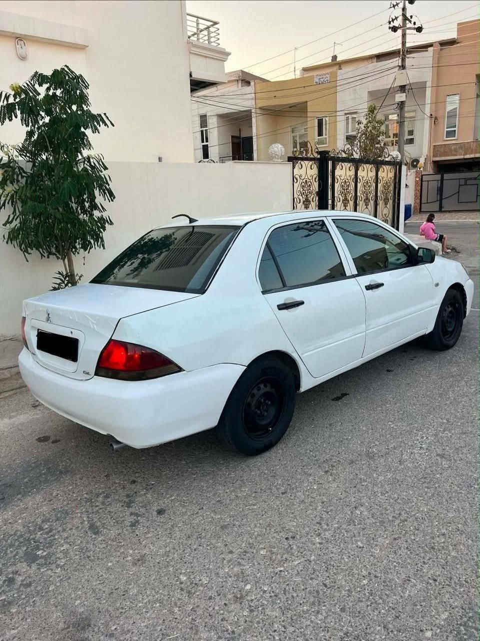 لانسەر 2007 گێر تۆماتیک مەکینە بچوک 
سەنەوی تازەیە 
چوار پێنج پارچە ۆیاغ بێ داخلی من بەحیزام ئەیفرۆشم  
شان و سەقفی هیچی نیە 
شوێن هەولێر دارەتوو
***********  واتس ئاپ 
***********
سعر 69 مجالیکی کەم أربيل, العراق
