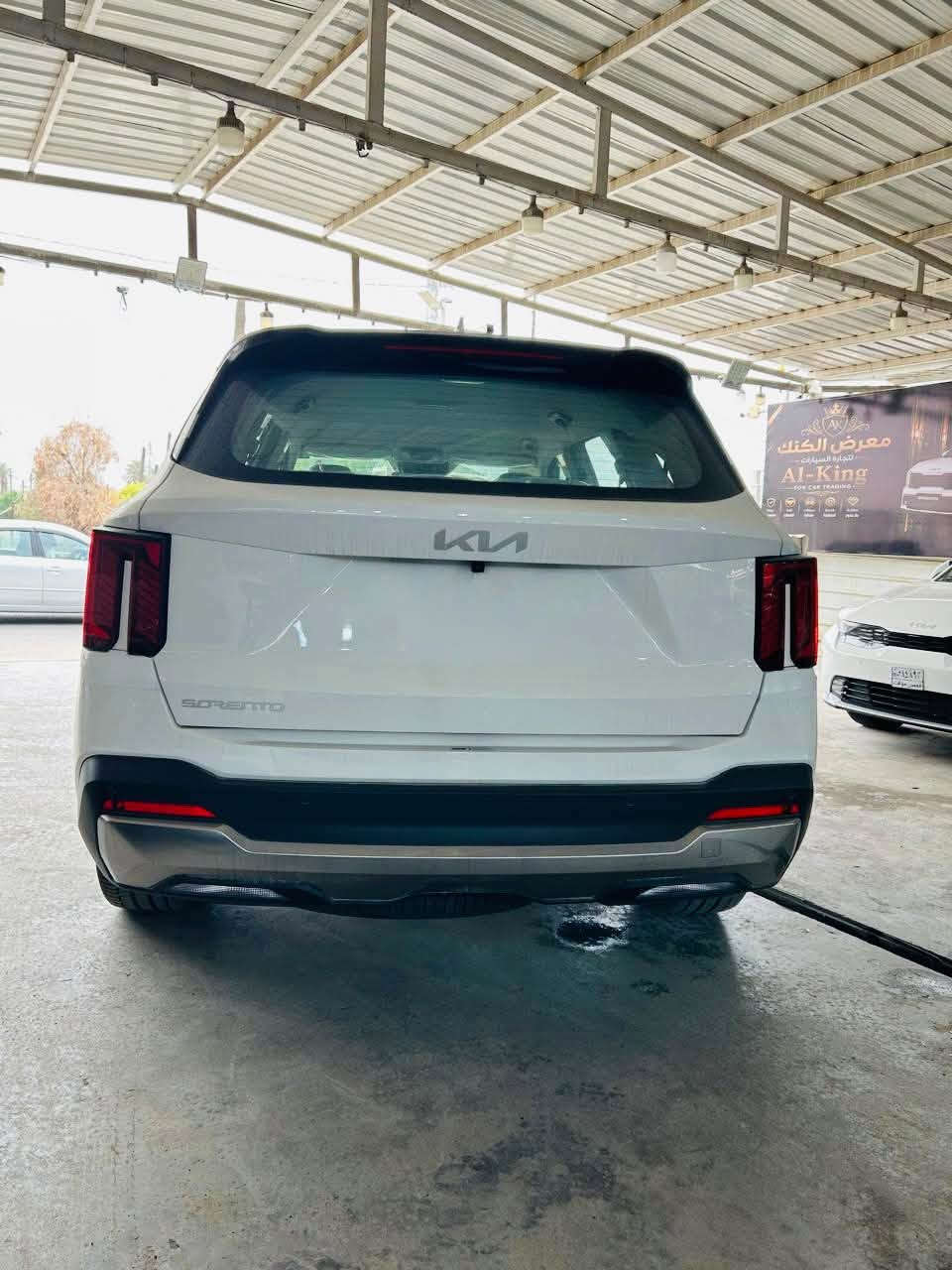 👑🔥 مــعــرض الــكــنــك 🔥👑
🚘 KIA SORENTO | كيا سورنتو 🚘

━━━━━━━━━━━━━━━━━━

✨ موديل 2026
💎 زيرو 0 KM
🤍 اللون: أبيض
🔥 المحرك: V6
👑 فول مواصفات + بانوراما

━━━━━━━━━━━━━━━━━━

💥 مواصفات فخمة:
🔹 بصمة
🔹 4 كامرات
🔹 كير ماوس
🔹 داتا شو
🔹 دشبول دجتال
🔹 قيادة ذاتية — تتقدم وترجع من البصمة
🔹 جنطة كهرباء
🔹 هاند بريك بصمة
🔹 حساسات أمامي + خلفي
🔹 رادار أمامي + خلفي
🔹 ويل 20 إنچ

━━━━━━━━━━━━━━━━━━

📍 موقعنا:
بغداد – الأعظمية – معارض الصليخ

📞 للاستفسار:
***********
***********

👑 معرض الكنك… اختيارك للسيارة المميزة 👑
