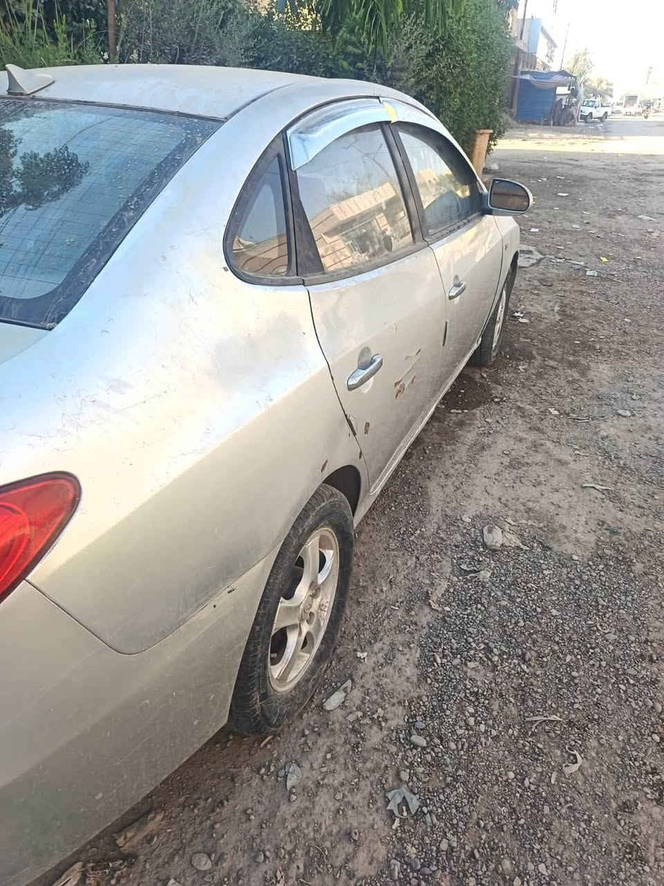 سيارة النترا ادوات محرك دوش 1600 بحالة جيدة كير اوتماتيك تدفئة وتبريد ثلج مكان السيارة الدجيل ***********
