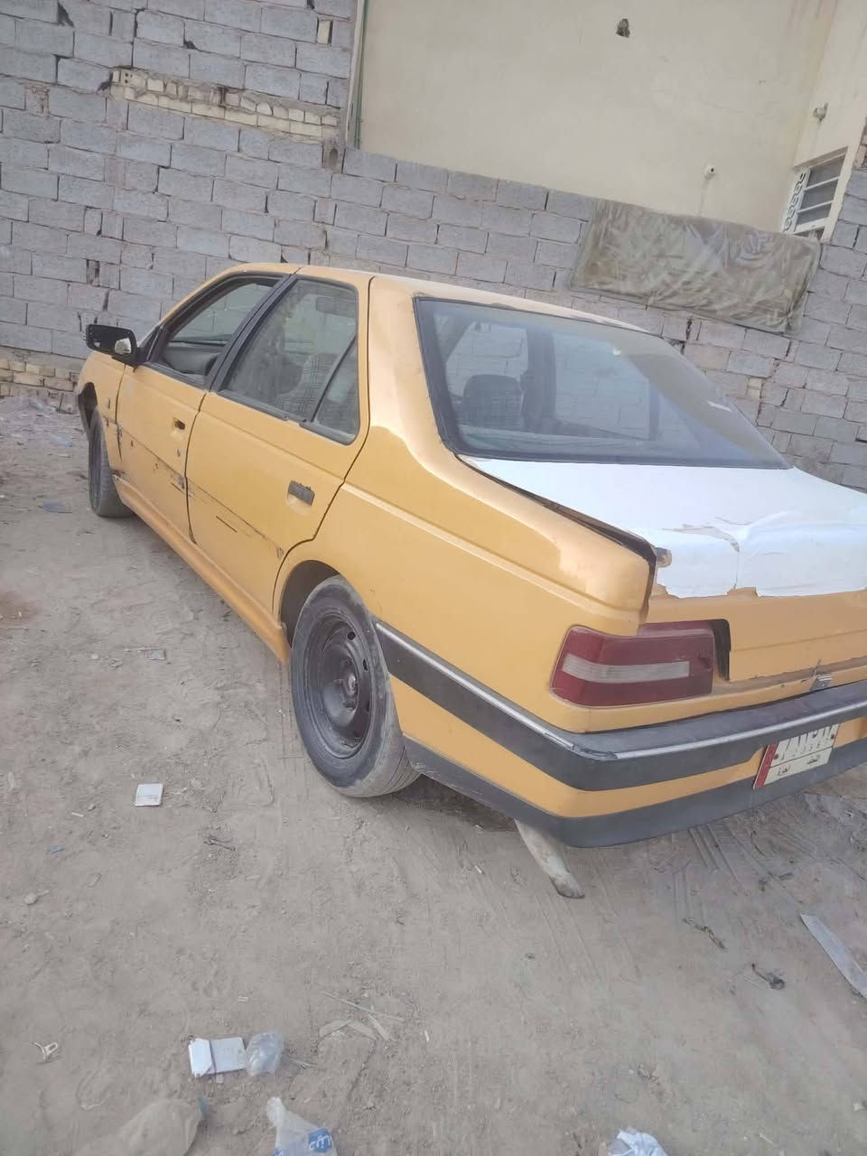 بيجو 405 نضيفه للبيع ب١٢ ورقه بيع مستعجل مكاني نجف ***********

