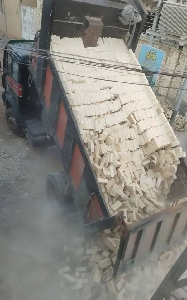 طابوق درجه اولى  
طابوق درجه ثانيه 
حسب الطلب موجود تك ٤٠٠٠ طابوكه 
سكس ٨٠٠٠ طابوكه لحمل قابل لزياده 
طابوق ركن وقوه وعدد مضبوط 
توصيل جميع مناطق البصره  والعماره 
واتساب او تصال  ***********  /*********** عمارة, ميسان

