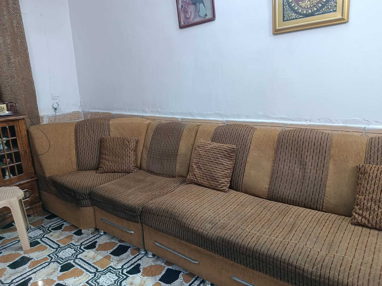 السلام عليكم للبيع بسعر 150وبي مجال للاستفسار الاتصال على الرقم ***********
