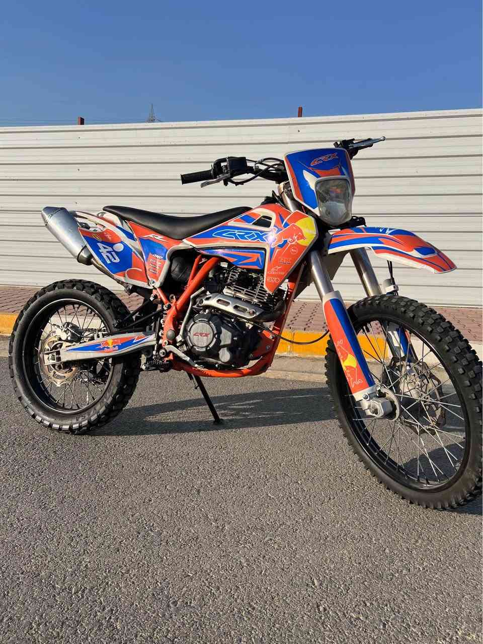 ‎سڵاو ئەم ماتۆڕەبۆفرۆشتن CRX42 مەکینە 250ccلاقەواتی خۆی بێزارە مۆدیل 2022هەموو گیانی بەشەرت نرخی 900‎ أربيل, العراق

نص مكتوب في الصور:
- سلاو ئەم مۆتۆرە بۆ فرۆشتن لە سلێمانی جۆری مۆتۆر CRX42 مە کینە 250cc لاقەواتی خوی بێزارە مۆدیل 2022 هەمە موو گیانی بە شەرت نرخی 900 هەزار ژ.م ***********
