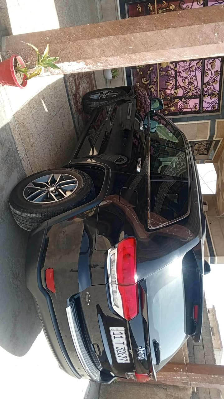 صبحكم الله بالخير والعافية عليكم جميعا عندي جيب موديل 2018 فئة المتدد المشى 80ميل 
1:جنطه كهربائيه 
2:رادار خلفي مع توقف ذاتي 
3: كشنات كهربائيه مع تدفئه 
4:تثبيت سرعه مع كير 8 نمر 
5: وضعيت نضام تقليل الوقود مع نضام سبورت 
6: كامره دواره مع حساس خلفي 
7: كير مكينه شواصي كله بلاد 
8: سبير مانازل شركة 
9: بصمات ابواب 
10: سستم صوت 
11:شاشه +تدعم نضام كاربلي 
12: ويل 18 + تعتيم مريا 
13: حفض وضعيات الجلوس 
وبعد بيه مواصفات هواي 
اخوان حادث سيارة فقط دعاميه مبدله 
والجاملغ مصبوغ بلادي باقي السياره كفاله 
ايرباكات كله سليمه باقي السياره كافله 
مكاني الدوره سعر السياره 210$ وبيه مجال 
***********
اخواني بلاه زحمه للكل السياره جديده بمعه 
الكلامه ماتعجبه السعره والسياره يكدر يعبر المنشور

نص مكتوب في الصور:
- IAAI.COM 000-25297633 - 06/05/2019 INSURANCE AUTO AUCTIONS, INC. - IAAI.COM 000-25297633 - 06/05/2019 INSURANCE AUTO AUCTIONS, INC. - IAAI.COM 000-25297633 - 06/05/2019 INSURANCE AUTO AUCTIONS, INC. - IAAI.COM Auto Auction History.com 000-25297633 - 06/05/2019 INSURANCE AUTO AUCTIONS, INC. © - IAAI.COM
