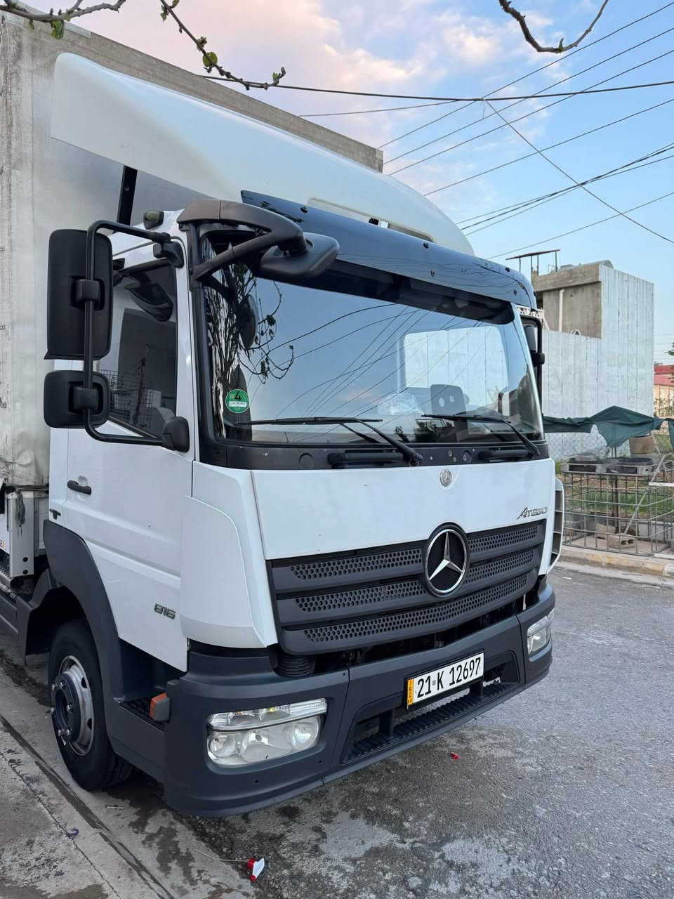 🚛 ئەتیکۆ 816
🔹 مۆدێل: 2017
🔹 ڕۆیشتووە: 570,000 کم
🔹 گێڕ: ئۆتۆماتیک
🔹 مەکینە، گێڕ، ئەکسل و شانسی بەشەرت
🔹 کامل تاقمی تایەی تازەیە، Dunlop لەسەرە
🔹 بۆدی جادر مسرەحی 6.30 مەتر
🔹 دەرگای دەبڵ چەگ JUNGE
🔹 شانسی یەک قەتەرە خایس و ڕزیوی تێدا نییە
🔹 کامێرا
🔹 بیلاد تبرید
🔹 قفڵی ئەکسل
🔹 خەتی جادە
🔹 ئۆتۆستۆپ
✅ سەیارەکە کامل جایزە و هیچ جۆرە خەرجییەکی نییە؛ یەک دینار مەسروفی تێدانییە.
📞 واتسئەپ و موبایل: ***********
_________________________________________

أتيكو 816
موديل 2017
• ماشية 570,000 كم
• ناقل حركة أوتوماتيك
• المحرك، الجير، الأكسل والشاصي بحالة ممتازة
• طقم تايرات جديد بالكامل، نوع Dunlop
• بدي جادر مسرحي بطول 6.30 متر
• أبواب دبل چگ من نوع JUNGE
• الشاصي قطعة واحدة، خالي من الضربات والصدأ
• كاميرا خلفية
• بيلاد تبريد
• قفل أكسل
• خط طريق
• أوتوستوب
السيارة جاهزة بالكامل، ولا تحتاج إلى أي مصروف، وما عليها أي دينار مصروف.
واتساب وموبايل: ***********
