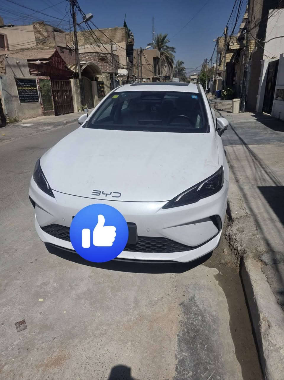 سلام عليكم ... BYD الفول 13 كاميرا للبيع ماشية 15 ألف مكفوله من الحادث . السعر 22 مليون و 250 بيهة مجال بسيط الاستفسار الاتصال على الرقم ***********
