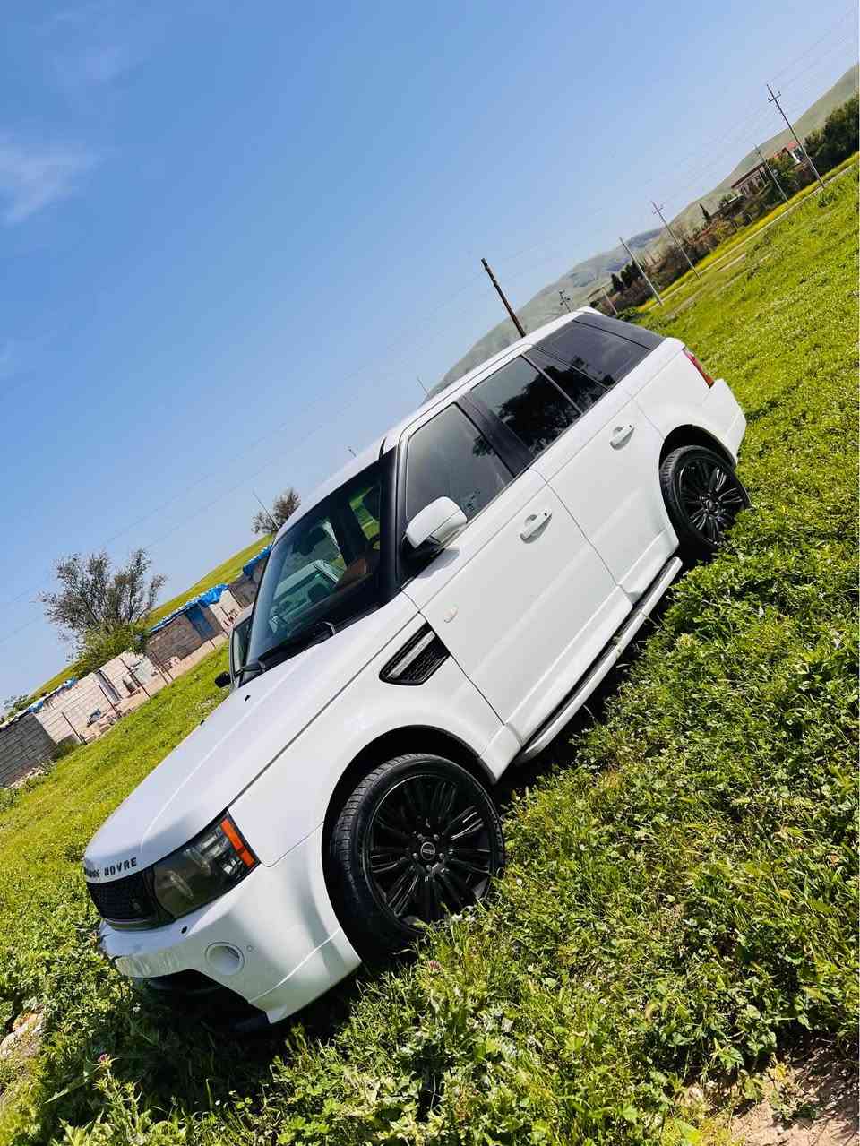 Rang rover 2013 Sport 

مةكينة بي سوبةر مةرغوب هةموو گياني لوكة  

جوپ كومپريسةري اصلي شةريكةم خستوةتة سةري   بةرز نزم دةبيت 

١٣٠ هةزار روشتوة  كوشنو ناوةوة دةرةوةي وةك ٢٠٢٠ واية   

بجوكترين خةلةلي نيية  هيج لةخةلةليك لة شاشة هةل نةبوة 

جال وساردي نيية  يةك سةر هيلالي جةمةلةغي دواوة پةلةيك كارتة   

كۆدي بو كراوة  يةكسةر دةيكةم بةناوتةوة   بةشةرت  

*********** دار بنديهكان, السليمانية
