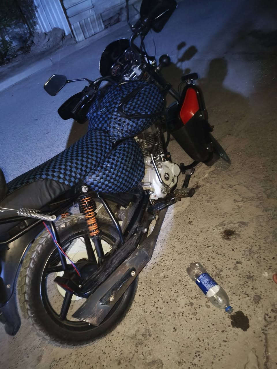 سلام درجه لبيع 1500 محتاج فلوس درجه نضيفه بوكسر

