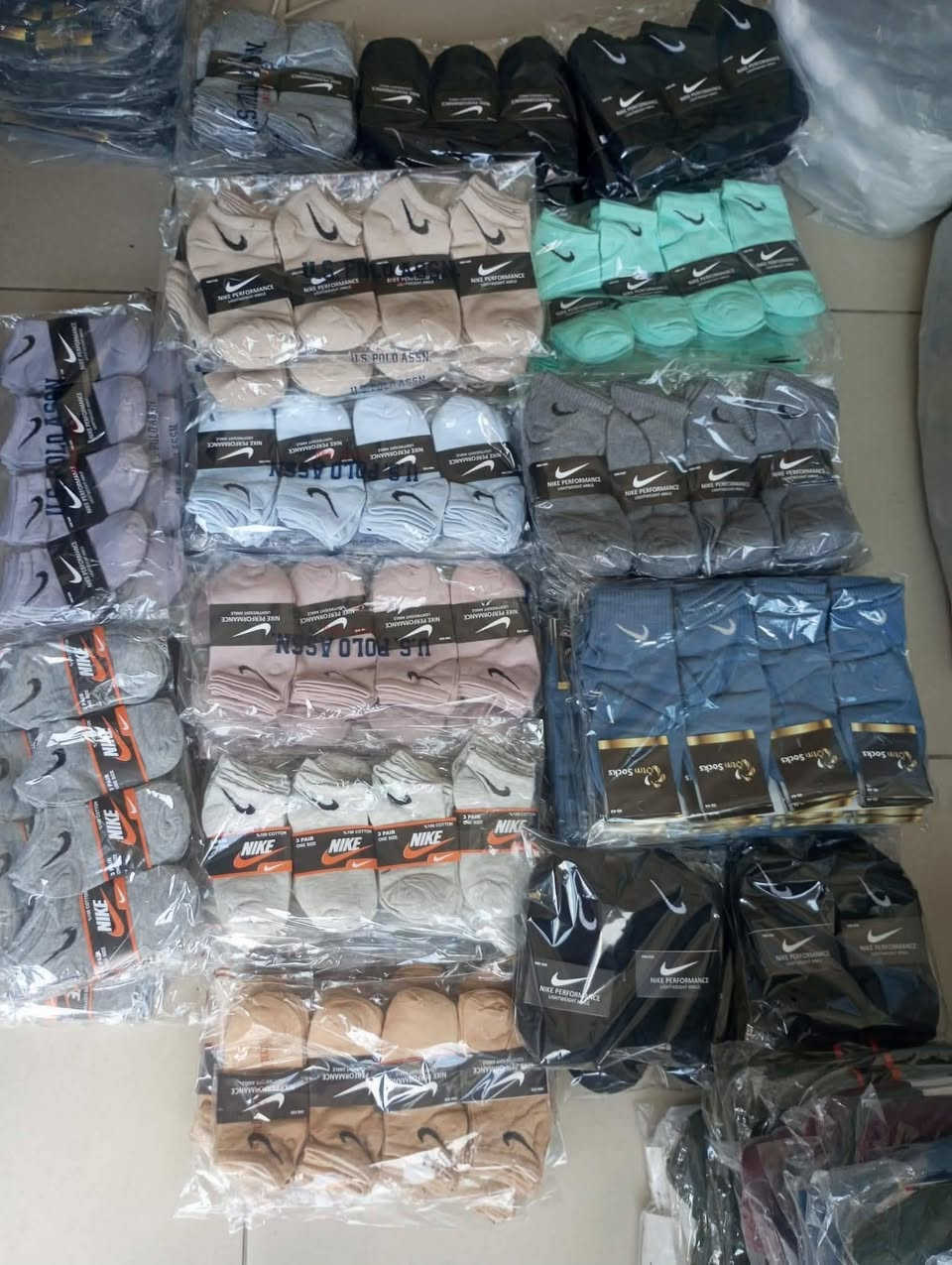 شروة جرابات نخب اول
الدزان فيها 12 زوج 

السعر درزان.  .2.15دولار فقط فيها 12 زوج 

أقل طلب.  1000 درزان

وسعر خاص لا كامل كميه 

كميه. 7000 درزان
https://t.me/+hfEOvkkogrQ4M2Ji
***********
