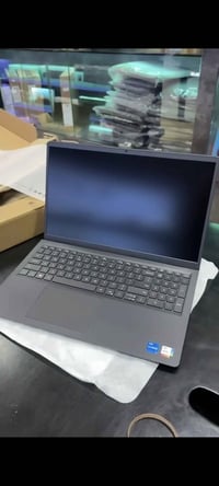 Vostro 3510 • i7 الجيل 13 • 16GB رام