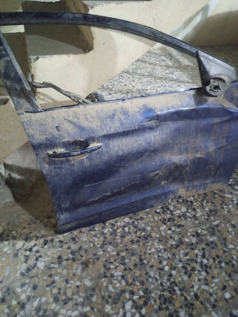 سلام عليكم هاذ غراض مال لنتر 20 نضربت عندي لباب وجبت باب جديده وهذني لغراض لبيع والباب ليه يريده نطهيه هيه والقفل هوه يخذه ويفتح لقفل من عدا رقم تليفون ***********
