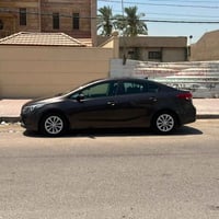 فورتي موديل ٢٠١٧ للبيع وارد امريكي ضررها جاملغ وربع البنيد بيها صبغ جا...