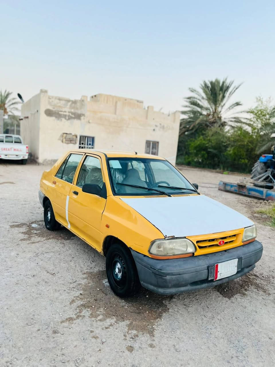 سلام عليكم سايبه لبيع  سياره جاهزه حداديه تخم تاير جدد سنويه 2027 /// *********** تبريد ثلج

