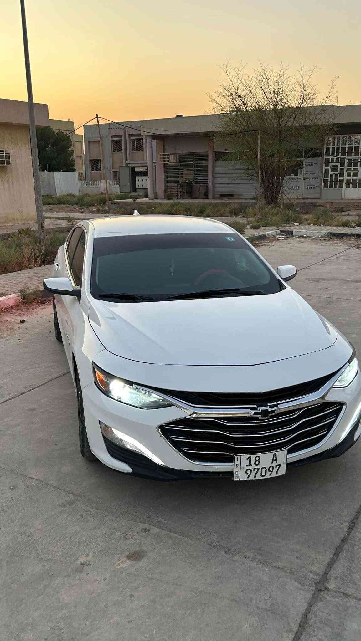 ماليبو 2020 للبيع او المراوس 
Lt 1500 تيربو 🚀🚀
السيارة فول عدا الفتحة 
سيارة جاهزه من كلشي جديدة كلش ونظيفه ورقم مميز تحويل مباشر 
حادثها شبر بلبنيد يعني قطعه وحده 
للبيع او مرواس ماكو مشكلة 
مكانها نجف *********** النجف, العراق
