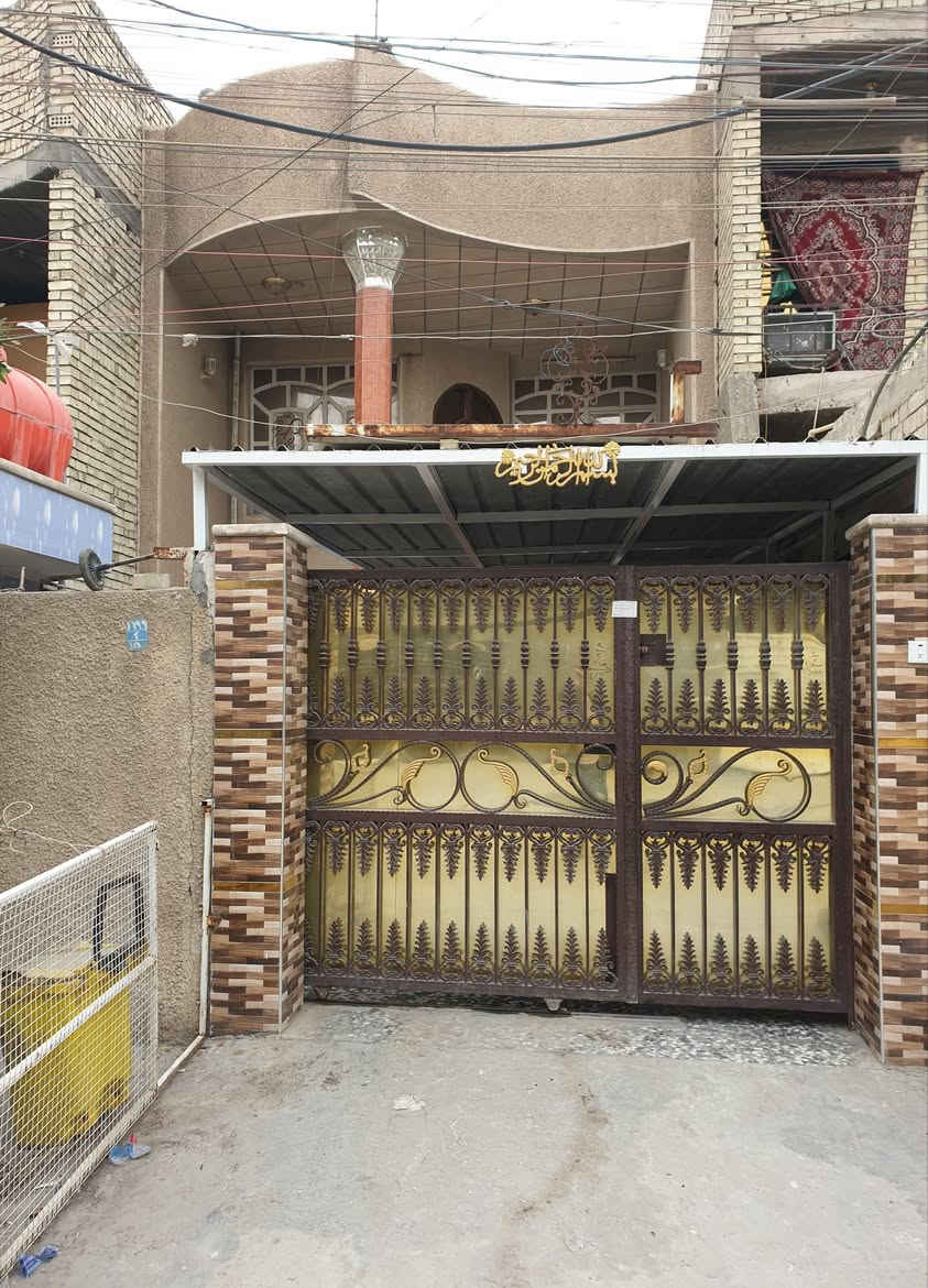 بيت ١٥٠ متر للبيع..الوجهة 6 ..نزال 25
التفاصيل.. الطابق الارضي ..استقبال ..مطبخ..صالة..غرفة نوم..حمام ..تواليت..ترك خلفي..

الطابق الثاني..ثلاث غرف نوم وصالة وحمام داخل الغرفة

العنوان.. البلديات الظباط شارع الكاشي خلف الزهيري قرب البستان.

السعر .. 270 قفل

للأستفسار الاتصال على الرقم.. ***********
