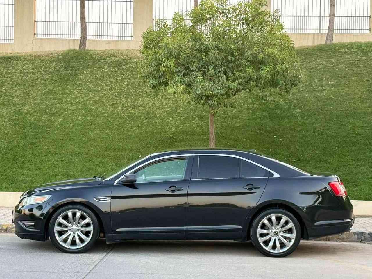 FORD  TAURUS  2010

سعری ٧٧ گەڵاو معامەلە
سەیارەکە هەیکەلی زۆر زۆر جوانە 

مواسەفات 
ناو زەرد
کۆدی درگا
تراکشن 
سوکان ڤۆلیۆم 
تەحدید سورعە 
تەبرید مەرکەزی 
لید  

گێڕوو مەکینەی بەشەرت 

دووپارچەی بۆیاخە  درگای دوای سەکن و بۆنیدی بێناوگرتن 
سەنەوی بەسەر چوەیە بەناوی خۆمەوەیە 

سەیارەکە لە سلێمانیە 

ژمارەی موبایل *********** 
~~~~~~~~~~~~~~~~~~~~~~~~~~~~~~

للبیع فورد تورس ٢٠١٠
سعری ٧٧ورقەو مجال 
باب ورة سكن مصبوغ  بونيت مصبوغ
سةنةوي ساقط
سيارة بي اسمي بشرت تحويل غرامة
داخل اسفر
كود ابواب
تبريد قطعتين
ليد
تحكمات ستيرن
تحدید سورعە

مكان سيارة سليمانية

رقم موبایل *********** السليمانية, العراق
