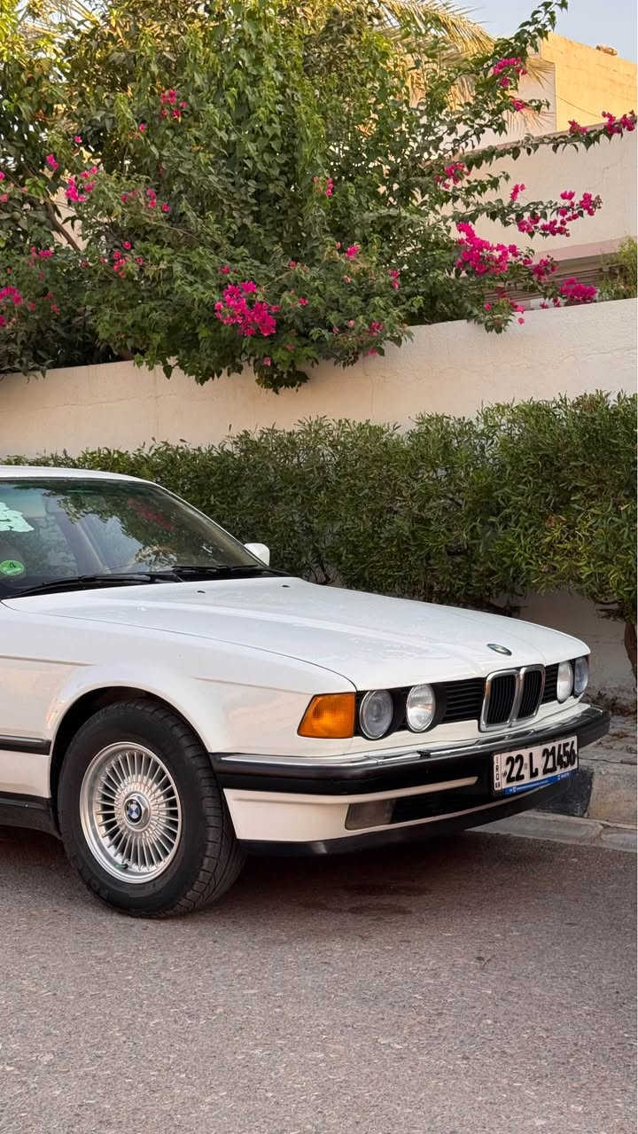 BMW 730 محرك فل بشرط كير تبريد بشرط صبغ جمالية بدون حادث سنوية جديدة بطاقة بانزين مكان سيارة كركوك للبيع او مراوس 
*********** كركوك, العراق
