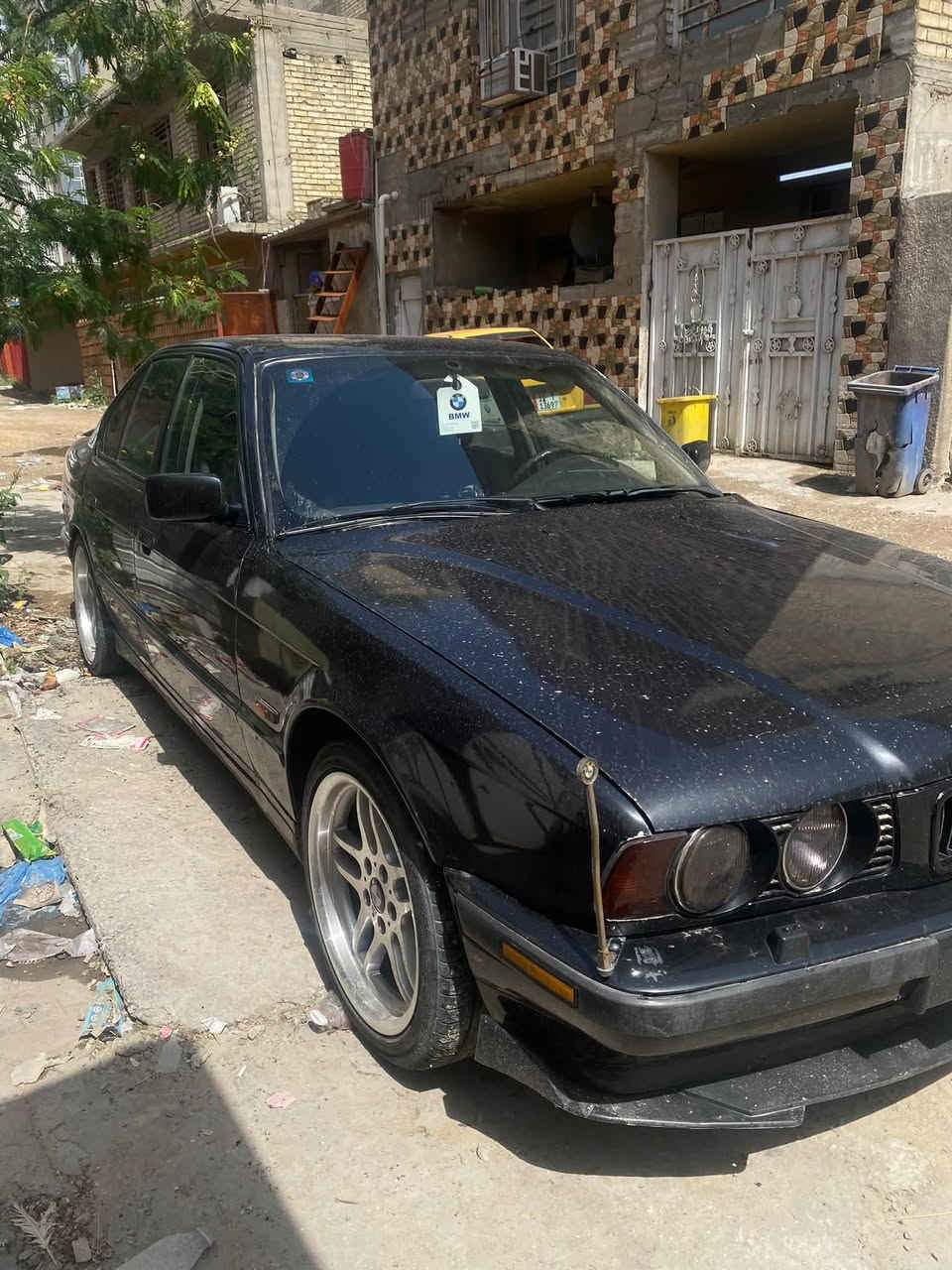 بي ام ٥٢٥ • موديل ١٩٩٤ • رقم بغداد