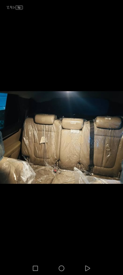 سنتافي ٢٠١٢ محرك ٤ سبعه راكب خليجي كامره خلفيه السياره باسمي  رقم الهاتف ***********
