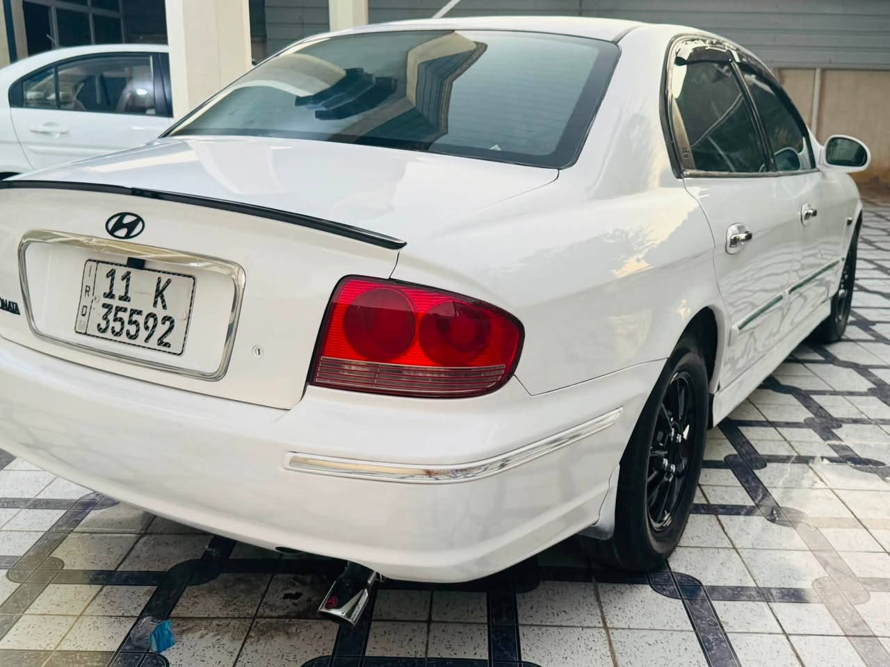 سلام عليكم للبيع سوناتا 2002 مكينه 2000
رقم بغداد سنويه ل30  مكينه حاويه كير مكينه مكفولات 
تبريد ثلج ❄️ حداديه اماميه جديده خلفيه نص 
مصبوغه عام بدون حادث تخم تاير وباتري جديد
داخل نضيف شاشه كار بلي تحكم ستيرن كامره خلفيه كهربائيات كلها شغاله 4 جام كهرباء سنتر لوك  سعرها 58 بيها مجال بسيط مكاني بابل ***********

