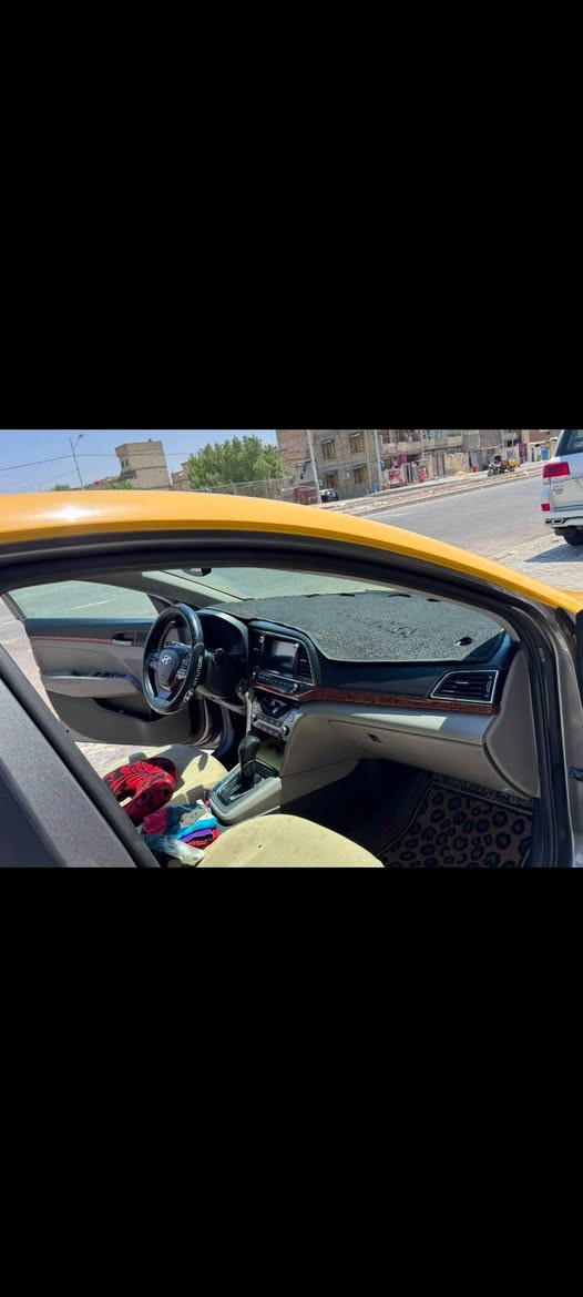 السلام عليكم النترا وارد امريكي موديل 2018 سيارة فول مواصفات
محرك 2000 دوش 

فتحة سقف

بصمة

نضام ترحيب من توصل يمها تشتغل كلوبات داخل اليدات مال باب 

ماشية 111 الف 

 

اشارات بالمري سيارة نضيفة وحلوة

حادثها باب السائق تصليح والباب الخلفي ربع منة فقط  

معروضة 120 وبيها مجال بسيط

السيارة موجودة ببغداد مدينة الصدر

هذا رقم صاحبها ***********

ممتواجد بالفيس
