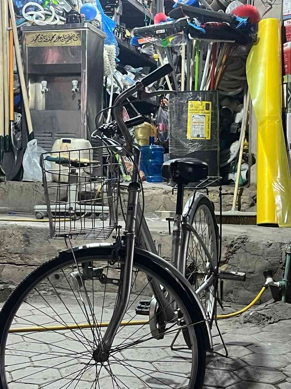سلام عليكم باسكل للبيع بطه حجم 26 ياباني سبع مكاين سله داينمو باسكل نضيف وجاهز السعر 100 وبي مجال لشراي المكان النجف الاشرف حي القادسيه للستفسار ***********
