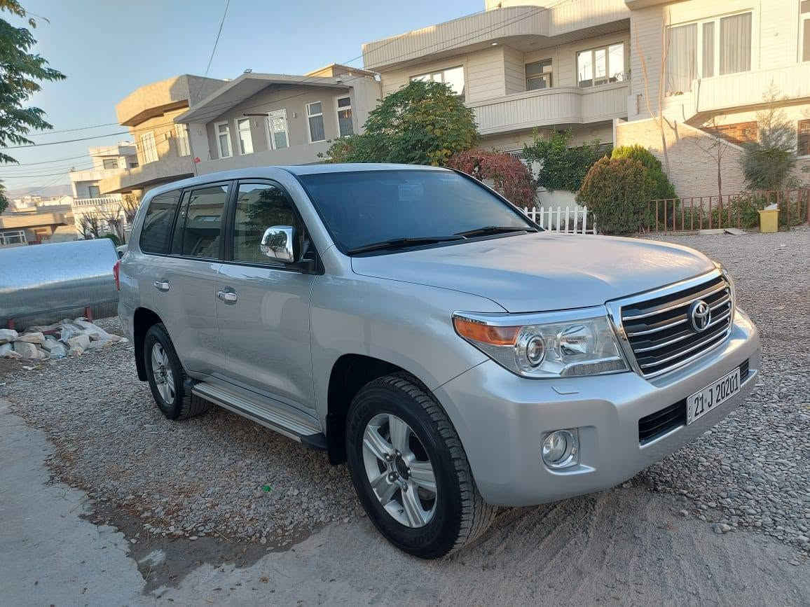 لاندكروزر GX • ٢٠١٣ • فول مواصفات