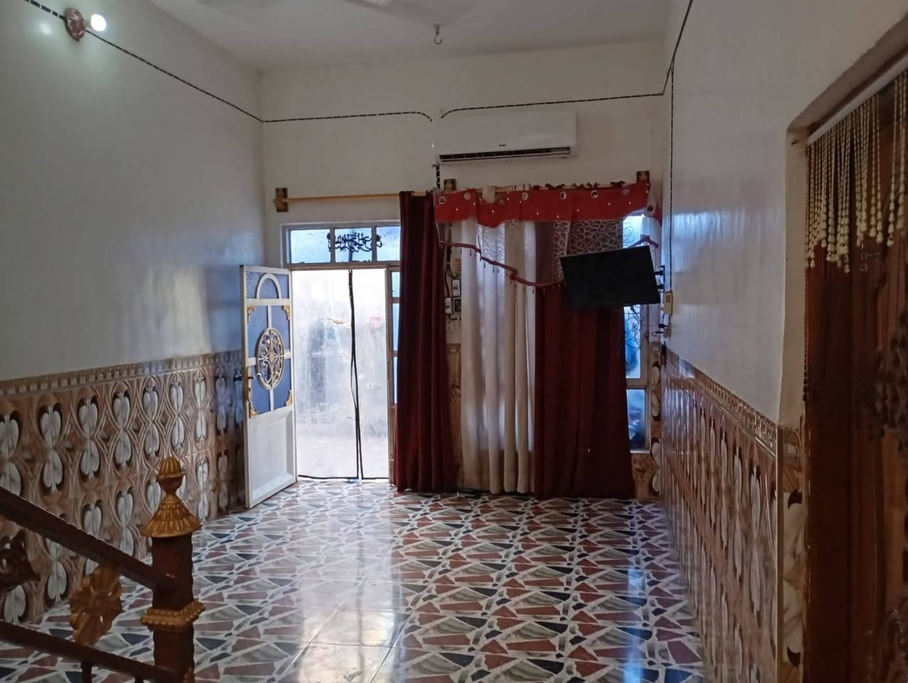 بيت وعرصة • ٢٥٠م • قرب سيد جمال