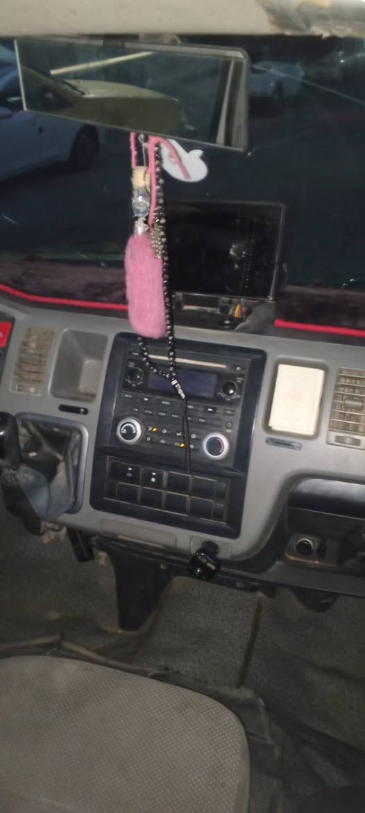مرخصت مدير الكروب فتون عاليه عريضه للبيع رقمه انكليزي مثنى مشروع وطني بسمي هزه جديده سياره جاهزه ابلاديه لاضربه ولاتبديل حلوه احله من صوره سعر 90 مكان سياره بغداد البياع رقمي ***********
