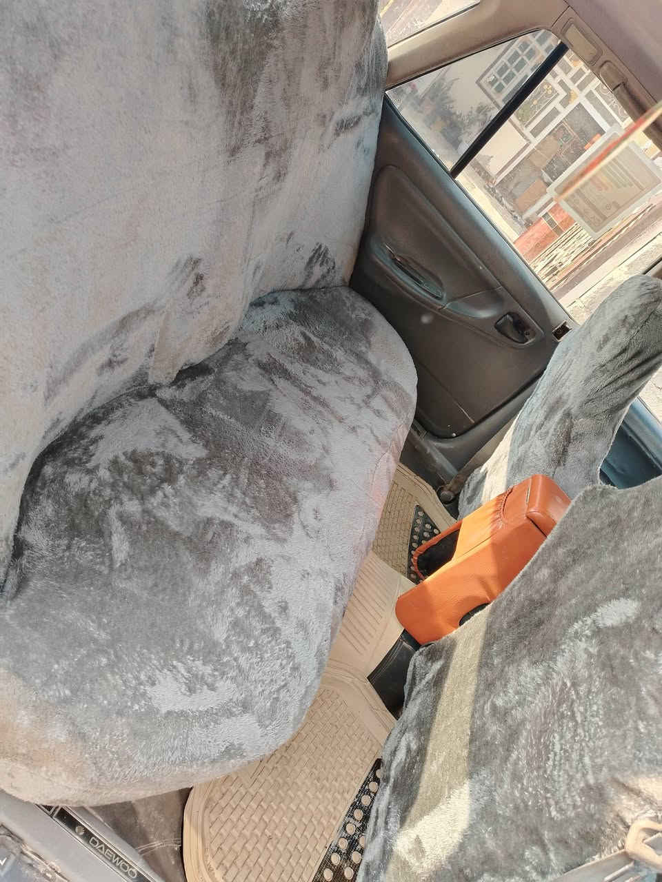 سلام عليكم دايو برنس للبيع موديل 93 رقم بغداد دولي بسمي سياره بلاديه مصبوغه للجماليه سعر 33 وبيه مجال  مكان سيارة ديالى الخالص  ***********
