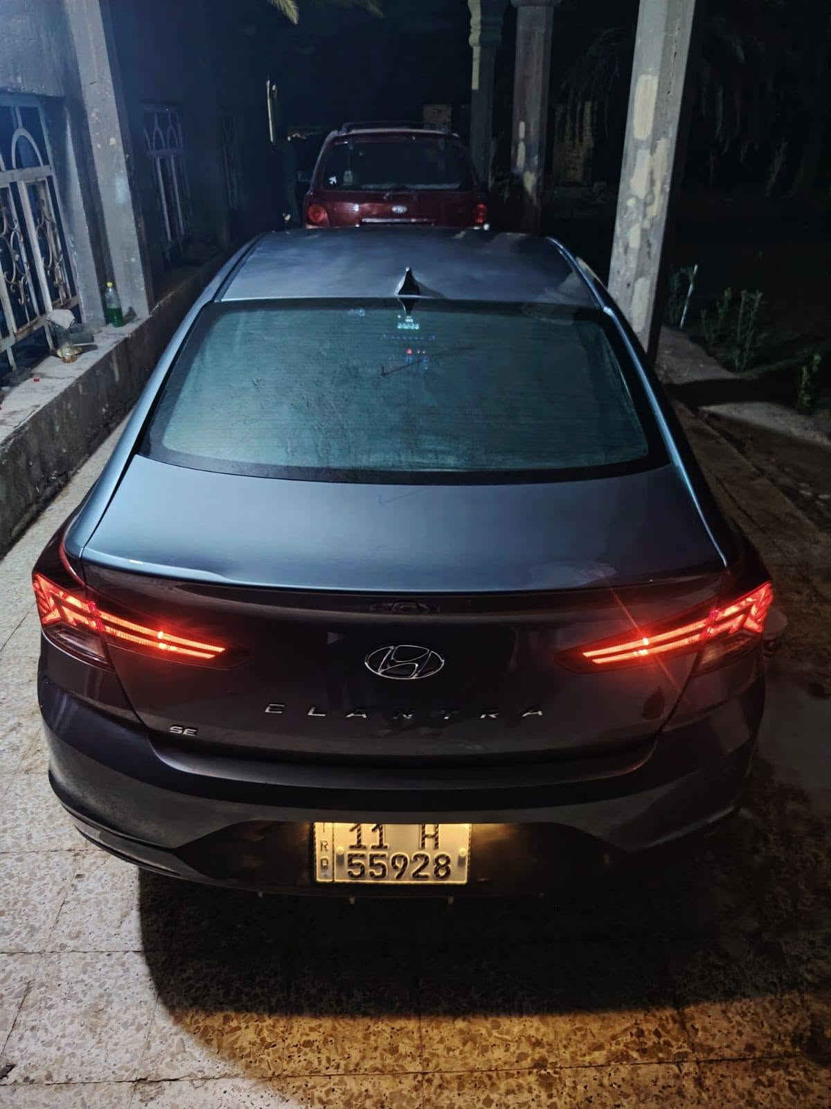 السلام عليكم 
النترا موديل 2019
رقم بغداد انكليزي 
مشروع وطني 
محرك 2000 دوش 
حداديه جديده 
تخم تاير جديد 
تحويل ثاني يوم 
منضومه زنون عالي ناصي 
غرفه جديد 
تبريد ثلج 
دمام مرعب
السياره نضيفه 
ماشيه 48 الف 
ما متعوبه السياره 
مكاني بابل قرب جامعه المستقبل 
الاستفسار ***********
