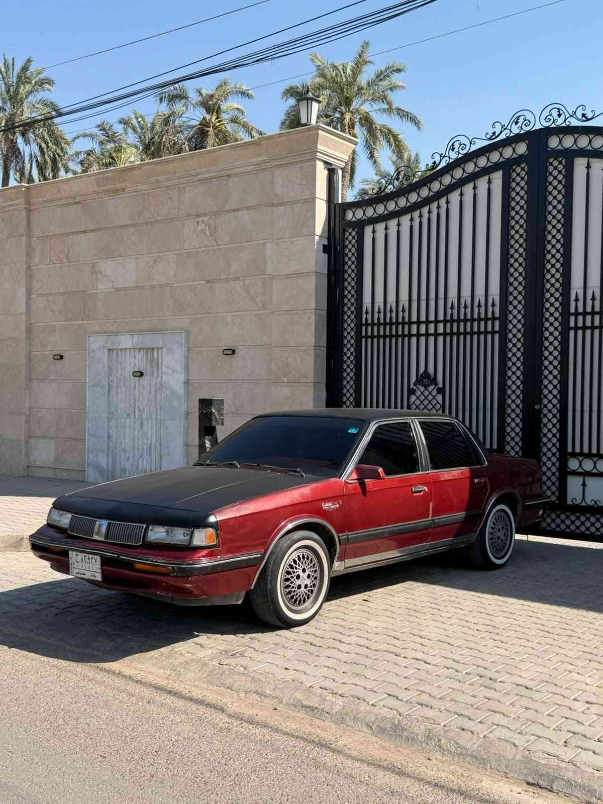 موديل ١٩٩٠ محرك كير تبريد كهربائيات كلها شغالة وجاهزة ومضمونة من كلشي السعر ٤٠$ العنوان بغداد قريب على جزيرة بغداد السياحية رقم الهاتف ***********
