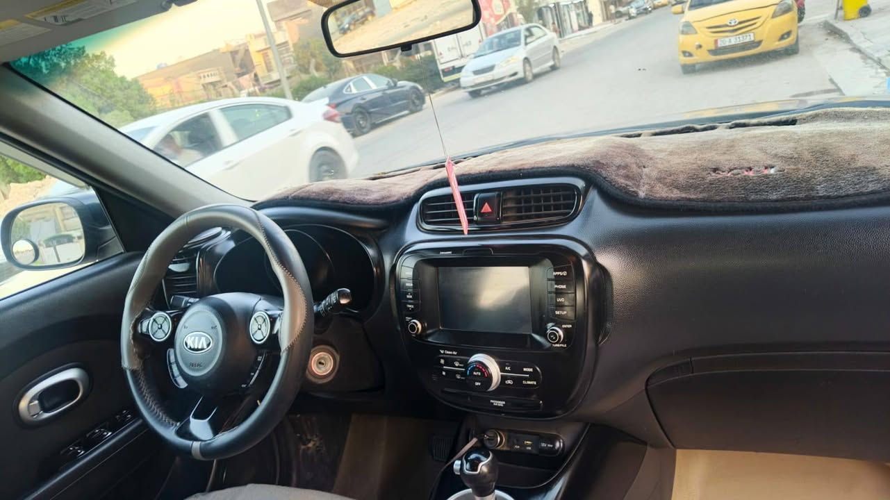 kia soul 2018
السلام عليكم كيا صول للبيع محرك gdi 2000 الكير AT بدون حادث من امريكا بالعراق فقط باب عكس السائق ماشيه 112mi مكينة كير تبريد صدر كله ممتاز مواصفات معروفه رقم بغداد الدولي السنويه لل2029 باسمنا المكان بغداد للاستفسار اتصال على *********** واتس اب موجود 
السعر 99
سونار موجود صور امريكا موجوده

