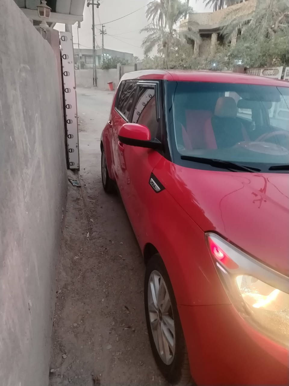 السلام عليكم
كيا صول ٢٠١٧ امريكي محرك ٢٠٠٠ gdi كير ومحرك شرط علا وضع الشركه  تبريد خير من الله منضومه جديده حداديه ١٠٠٪
السياره مال جناي بيه تبديل باب الصدر وجاملغ وخشم الجاملغ الايسر بارد   مكان السياره حله بابل مركز مدينه  تفضل واتساب  ***********  السعر ١١٥ وبي مجال قليل
