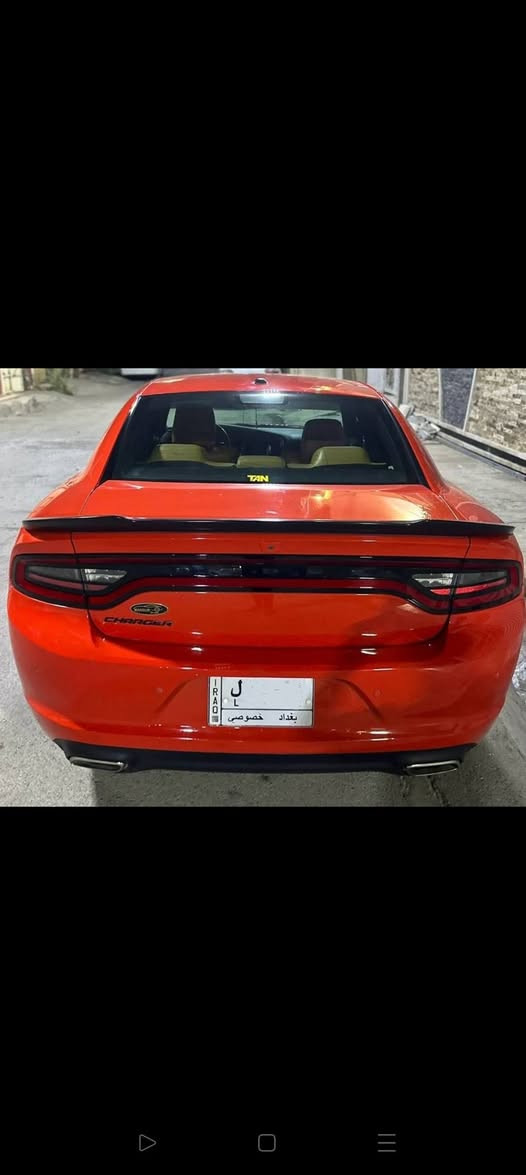 السلام عليكم/ للبيع فقط
المميزة  لون  برتقالي       2020
دوج جارجر       SXT 
ماشية 35ميل

⚔️ السيارة باسمي تحويل ثاني يوم  
 واني حاضر ⚔️

بعدهة بوضع لوكالة 
سيارة جديدة 

⭕️بدون حادث كلين فقط بارب بالباب الخلفي بدن صبغ بحدود ال15سم
المواصفات  
المكينة   3/600 
2 ويل* 
عليها منضومة زنون 
* تشغيل عن بعد .  

كشن السائق كهربائي داخل جلد عمل

⭕️ السيارة الف دينار متصرف عليها كامله مكملة ومكفوله من كلشي

السعر ٢٤٠
معجبك سعرهة علق بكلمة طيبة مثل وجهك لحلو❤️❤️
اليشوف السعر غالي  سوك كلشي بي سيارة مال جناي متفيد البياع شراي والله يرزق الجميع 
للاستفسار ***********

