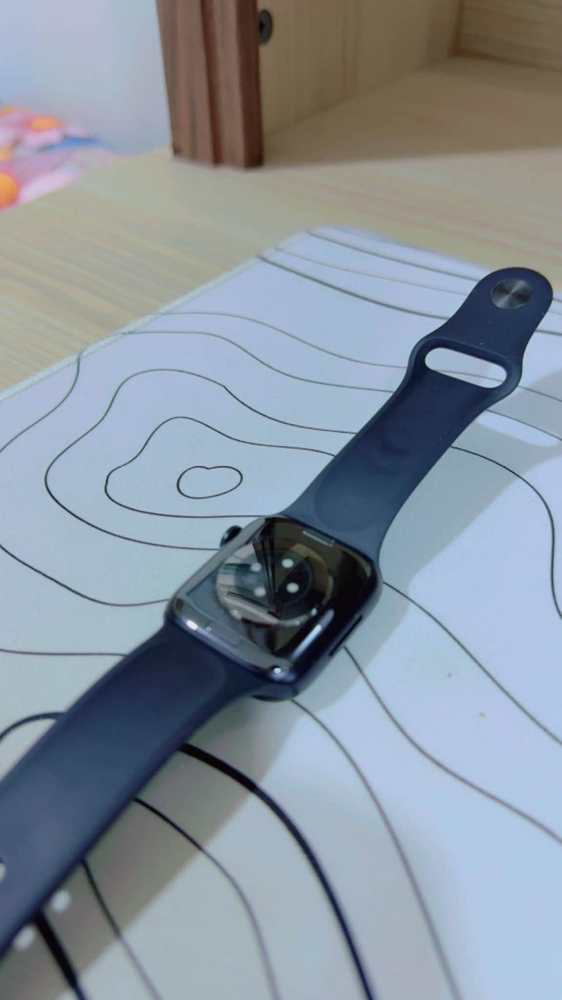 Apple Watch Series 9 GPS
ابل واتش سيريس 9 تحديد موقع  
الساعة أخت الجديدة واستعمال جداً جداً قليل، ونظافتها 99% كدام عينيك
الموديل: Apple Watch Series 9 GPS
• المعالج: معالج S9 الخارق (أسرع وأسلس أداء)
• ميزة النقر المزدوج (Double Tap): تحكم بالساعة وبالمكالمات بحركه الاصبع  بدون ما تلمس الشاشة.
• اللون: Midnight (منتصف الليل - كحلي غامق ملكي) 
• حجم 41mm
• ⁠مع سيرها الاصلي الكحلي الغامق 
• الذاكرة: 64 جيجابايت
• نسبة البطارية: 98%
مكاني بغداد 
للتواصل ***********
